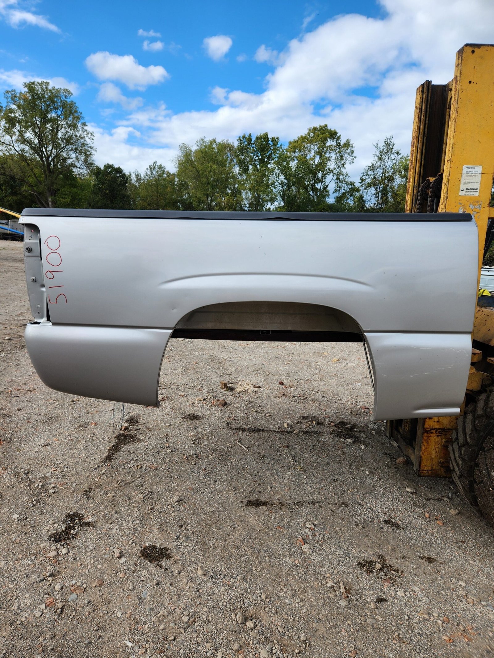 1999-2007 Chevrolet Silverado / GMC Sierra 1500 5′ 8″ Short Truck Bed