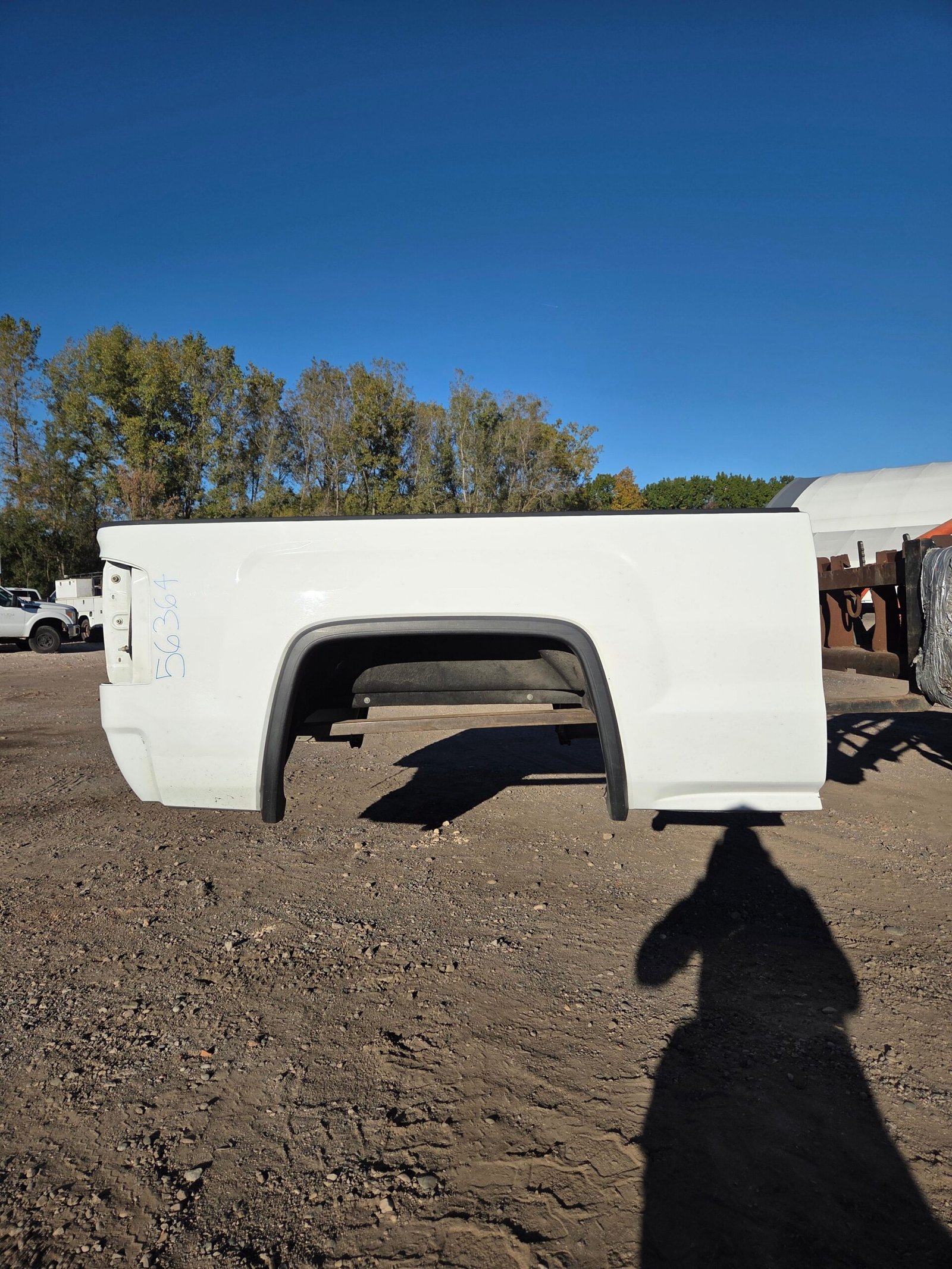 2014-2019 GMC Sierra 1500 2500 3500 HD 6′ 6″ Short Bed – Summit White