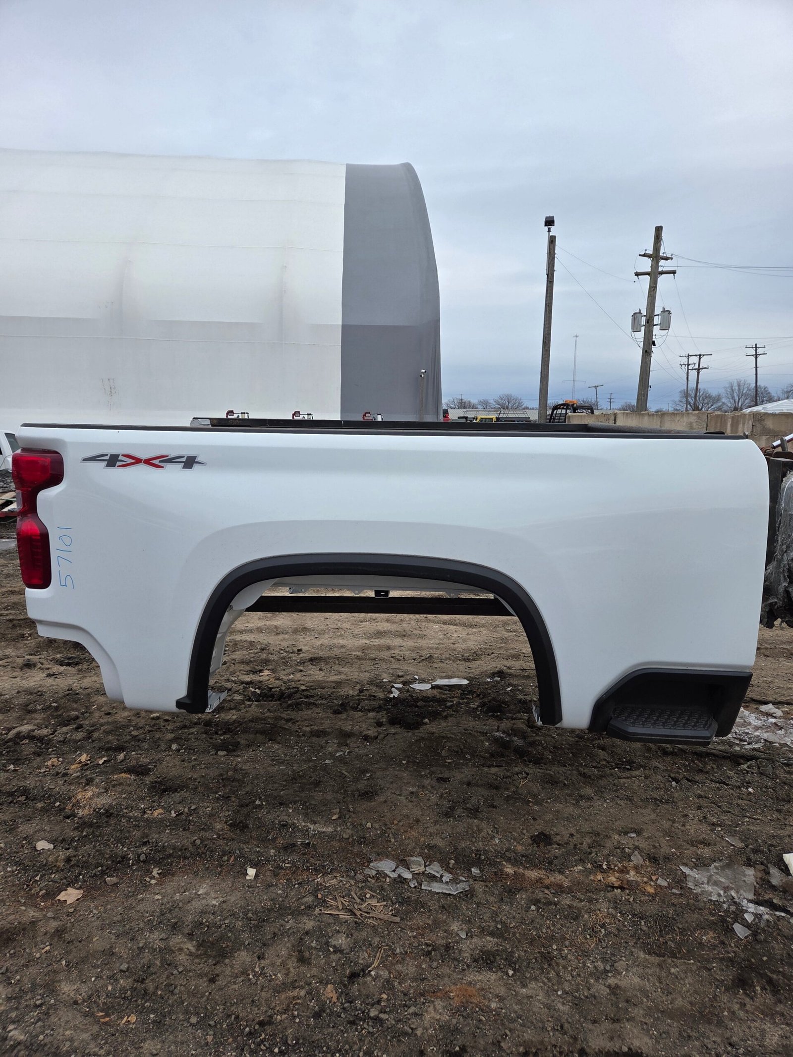 2019-2025 Chevrolet Silverado 2500 3500 HD 6′ 6″ Short Truck Bed